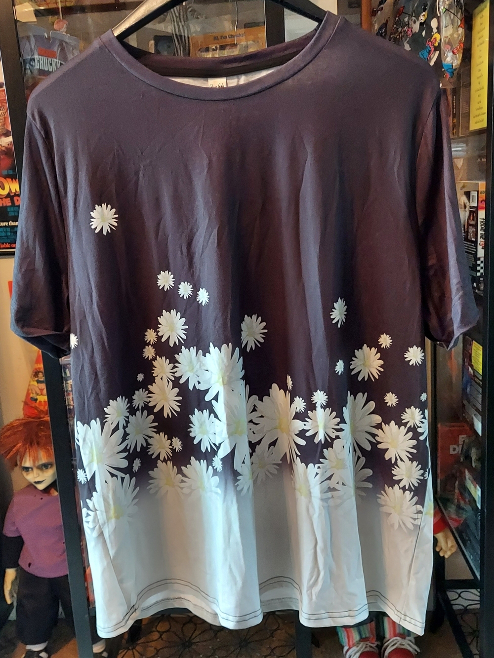 Women's Floral Ombre Tee - Black, White and Yellow, Daisy Print Blouse